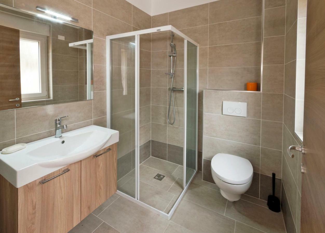 Giotto Holiday Houses Vrsi Luaran gambar